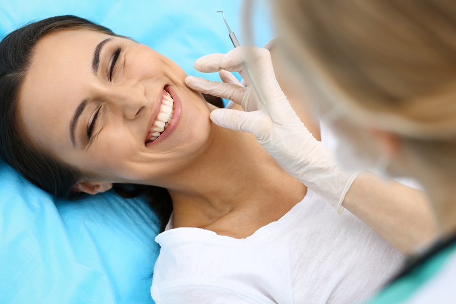 Tooth Extractions: Understanding the Process, Recovery, and Ensuring Optimal Oral Health